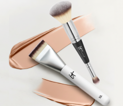 iT Cosmetics borstar